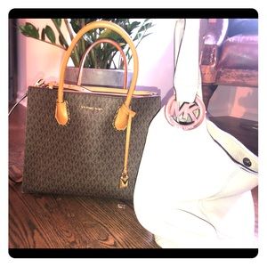 2 MICHAEL KORS PURSES- BOGO!!!! Price drop!!!!